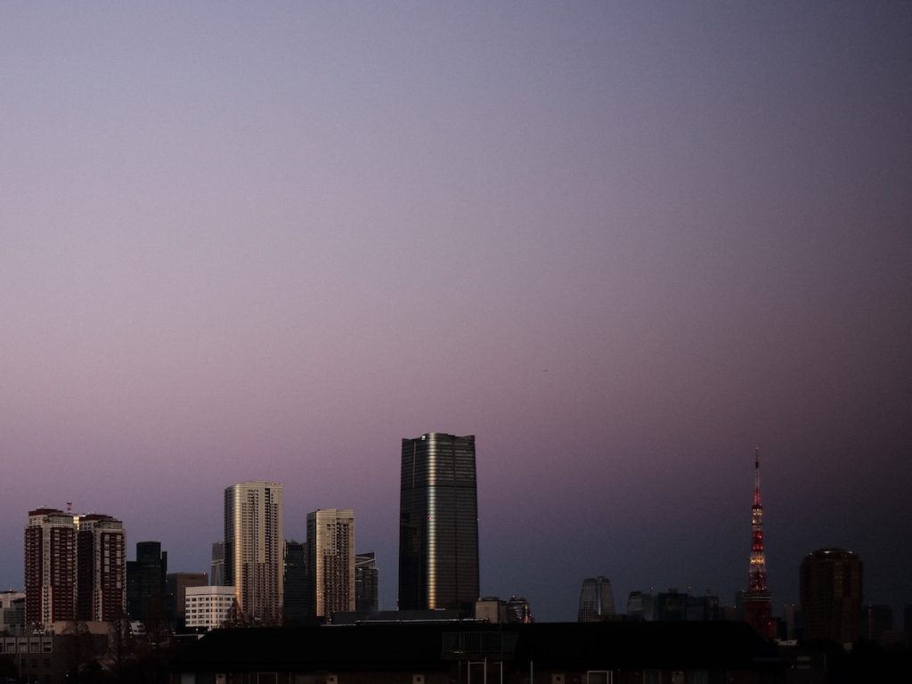 東京の空のヴィーナスベルト